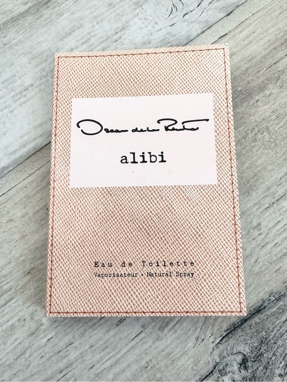 Oscar de la Renta Alibi